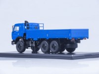 Коллекционная масштабная модель 1:43 Грузовой автомобиль КамАЗ-43118 белый, синий (SSM)
