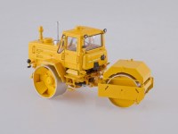 Коллекционная масштабная модель 1:43 Колесный трактор Т-150К хаки (SSM)