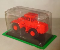 Коллекционная масштабная модель 1:43 Колесный трактор К-701М "Кировец", красный с журналом Тракторы №141 (Hachette)